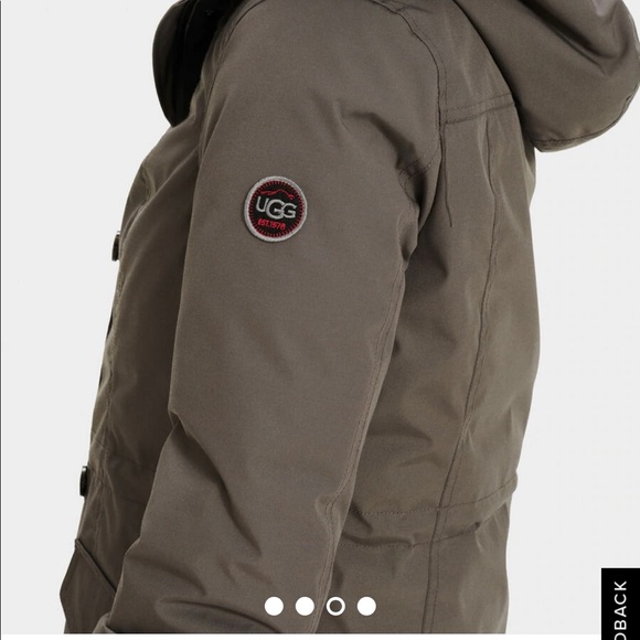 UGG ADIRONDACK PARKA 🧥 - Picture 3 of 16